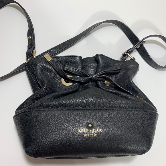Kate Spade New York Black Leather Bucket Bag Drawstring Shoulder Purse - Picture 1 of 8